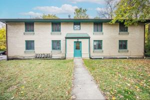 featured image of 400 Mimosa Ct #1