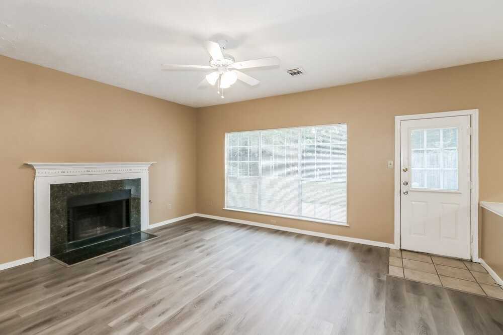 11423 Willow Field Dr - Photo 6 of 17