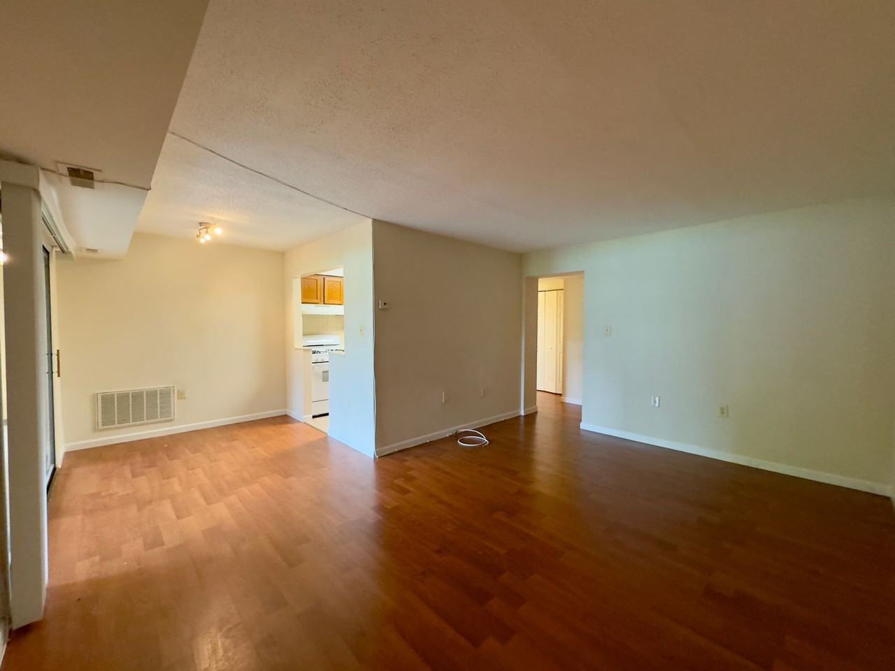 1809 Snow Meadow Ln - Photo 2 of 14