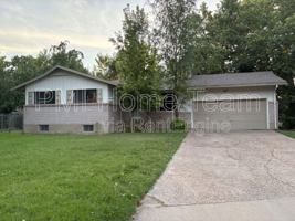 featured image of 3165 Jackson Ave