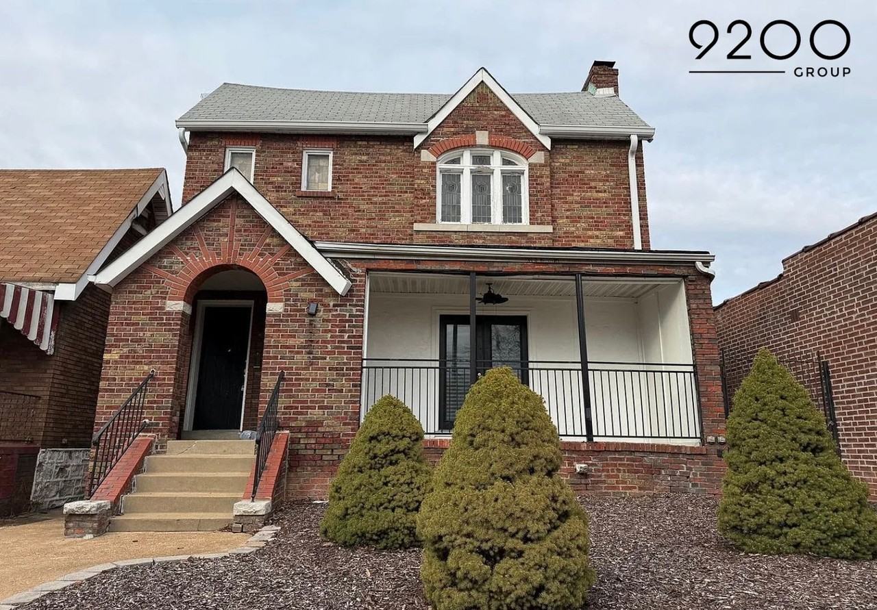 5223 Chippewa St Uppr #1 - Photo 3 of 24