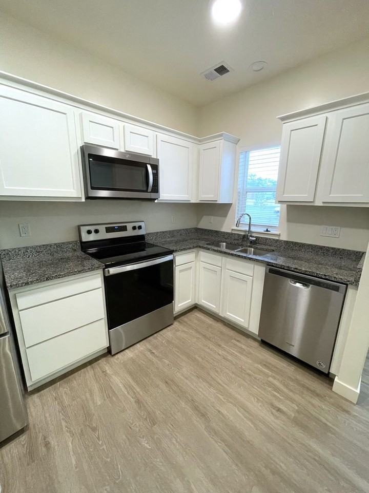 750 S Depot St #11 - Photo 2 of 24