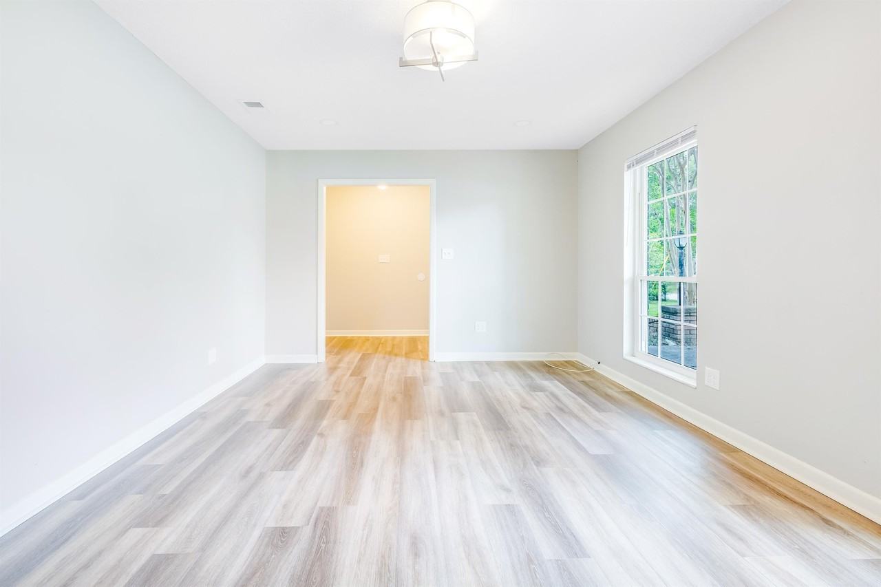 2071 Colony Rd - Photo 3 of 27