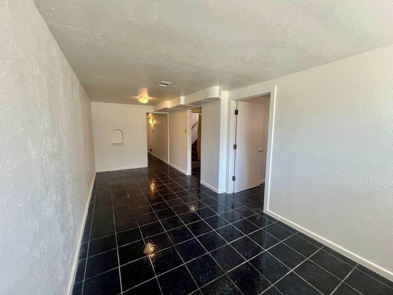 1567 1/2 Tamarac St - Photo 7 of 17