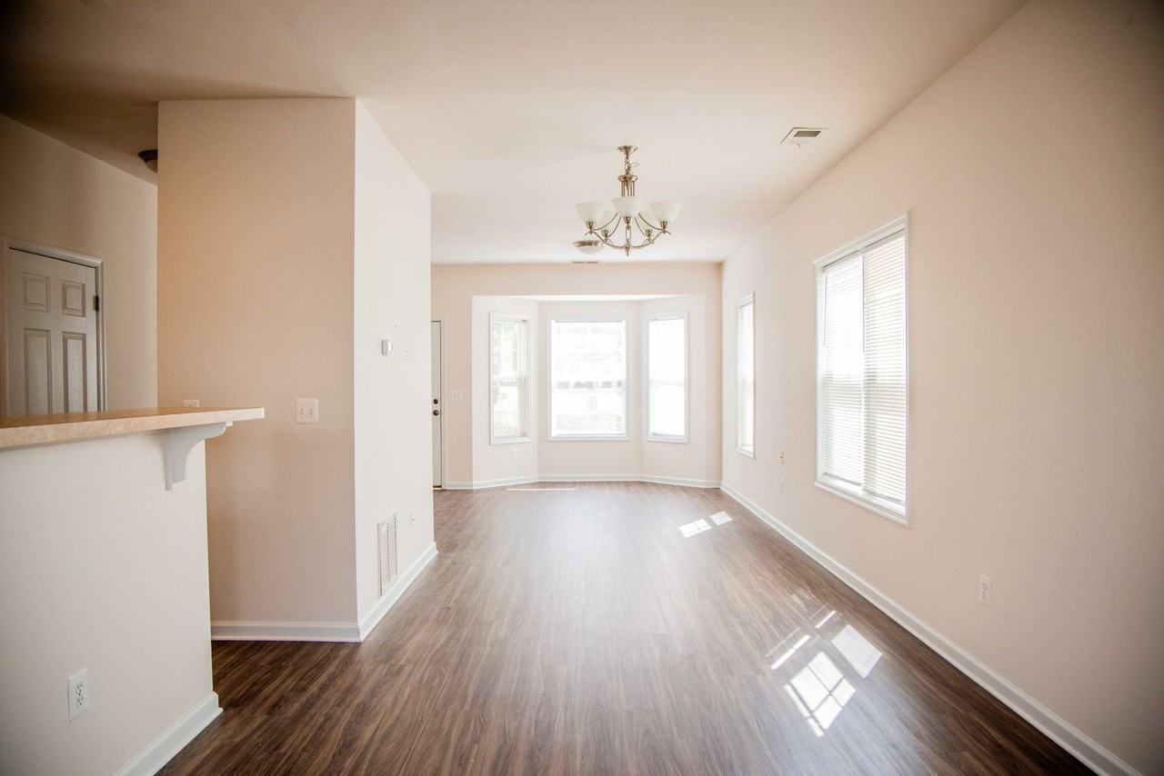 124 Villa Cir - Photo 2 of 24