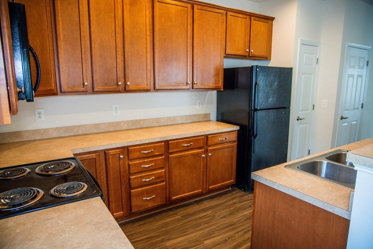 124 Villa Cir - Photo 3 of 24