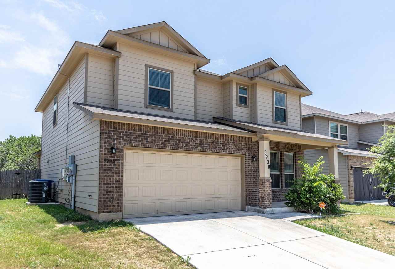 5930 Ivans Farm - Photo 2 of 38