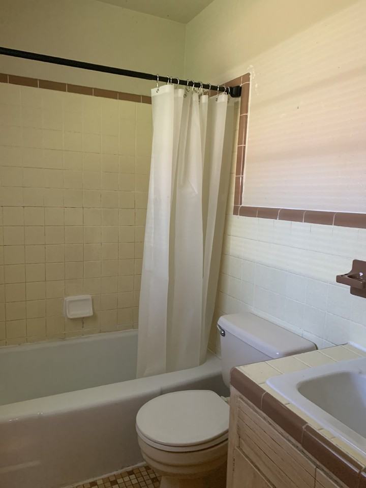 908 Twin Oaks Ave - Photo 4 of 20