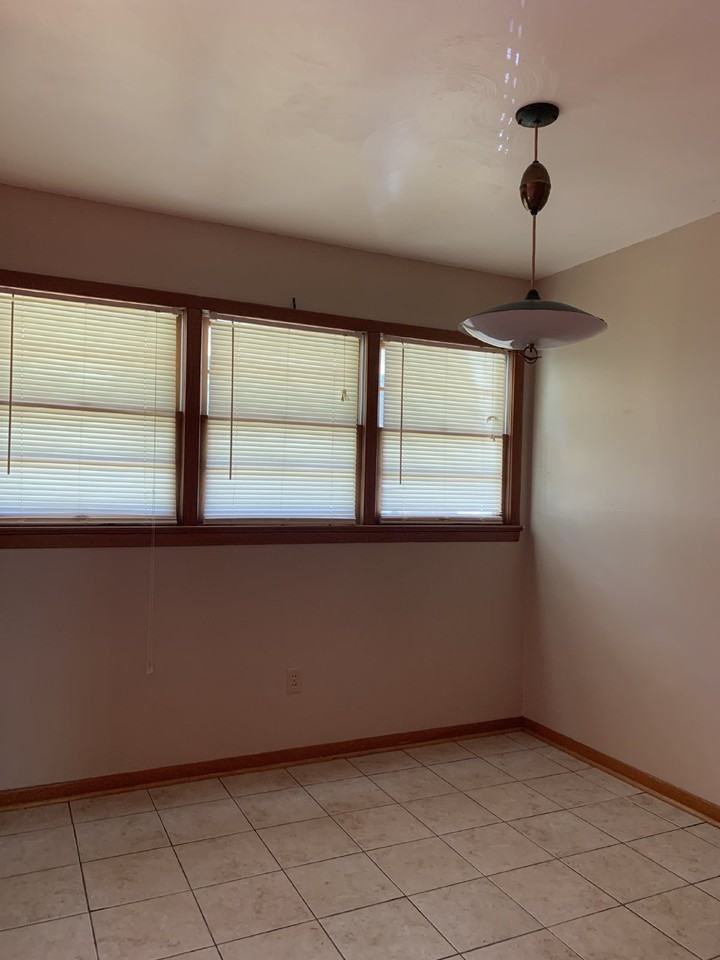 908 Twin Oaks Ave - Photo 6 of 20