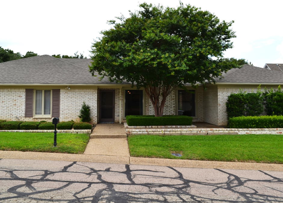 3700 Windmill Hill St - Photo 2 of 21