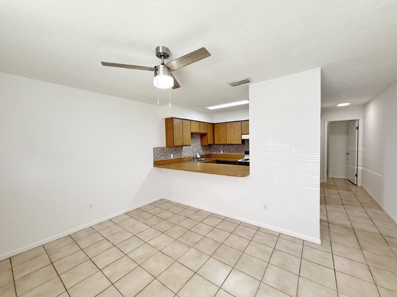 3815 Osprey Cir #D - Photo 3 of 15