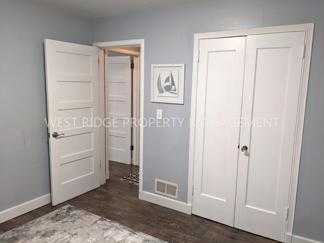 1670 Sw Highland Pkwy - Photo 2 of 24