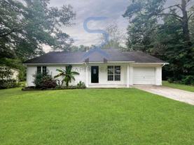 43 Surrey Ct - Photo 1 of 1