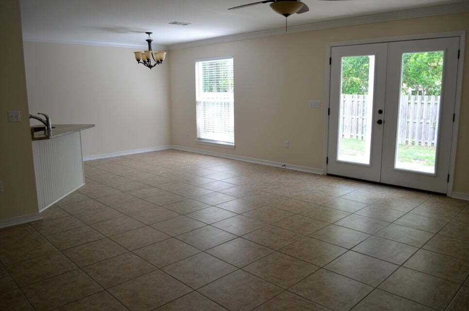 71 10th St - Photo 4 of 19