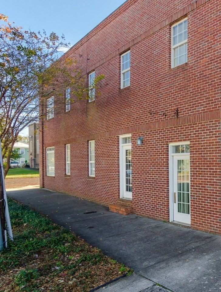 319 N 4th St Ste B #Ste B