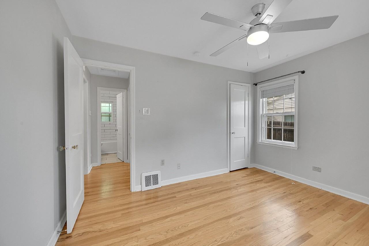 3105 N Fillmore St - Photo 7 of 42
