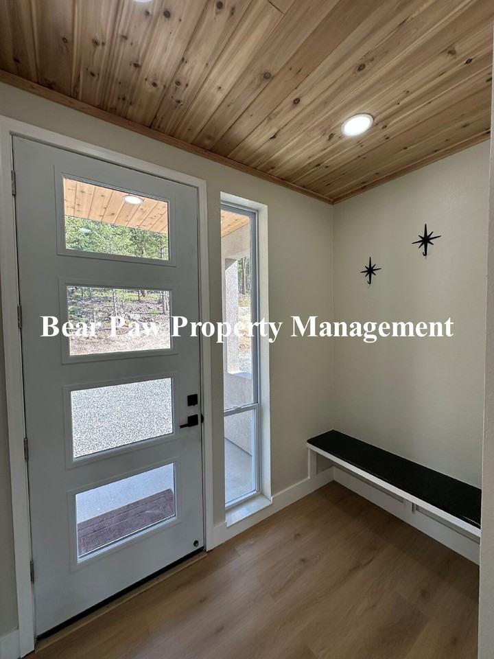 33884 Bergen View Trl - Photo 2 of 12