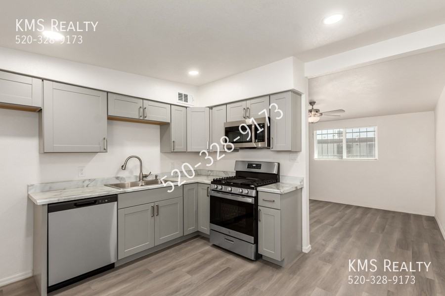 262 N Melwood Ave #262 - Photo 3 of 18