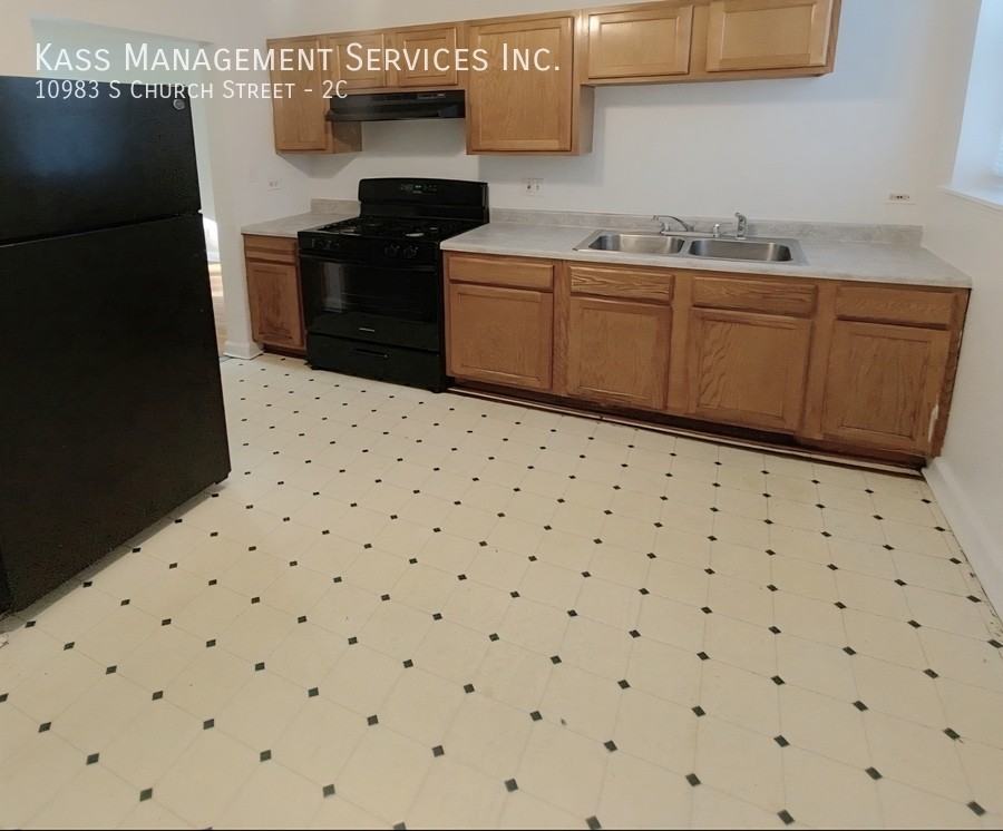 10983 S Church St #2C - Photo 3 of 10