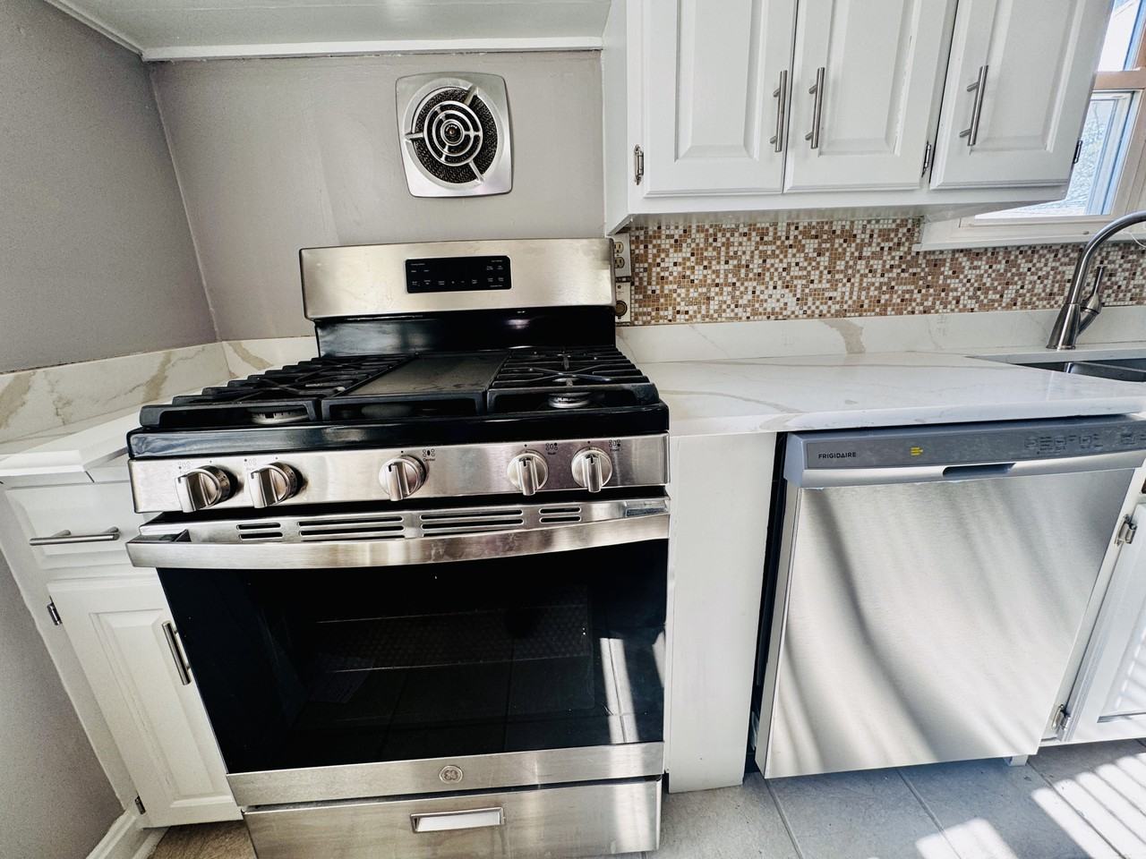 3124 N Parish Ave #NA - Photo 4 of 21