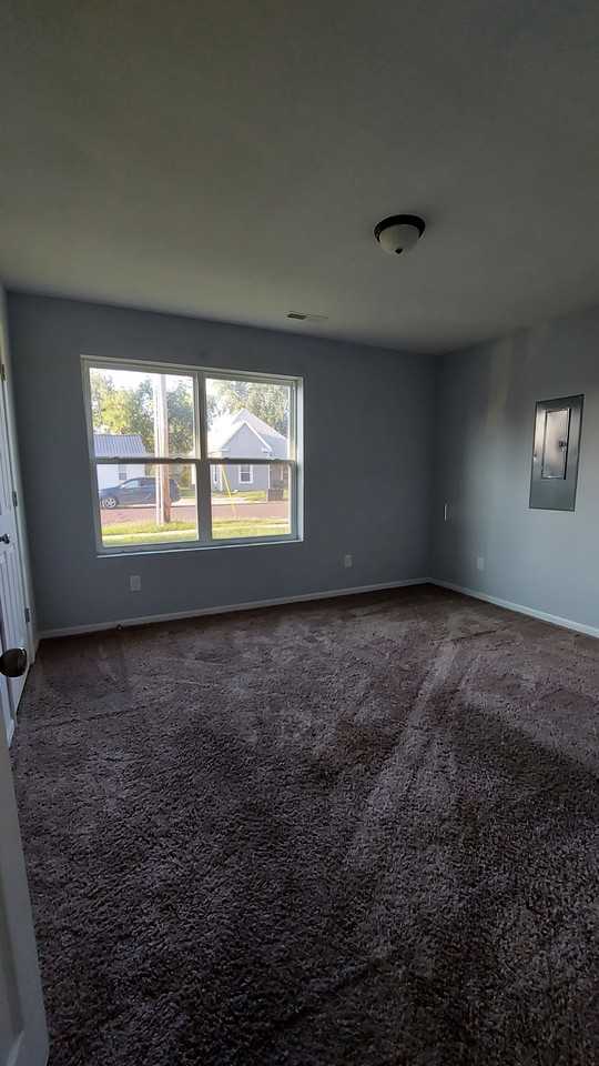 1016 Emmons St #NA - Photo 2 of 7