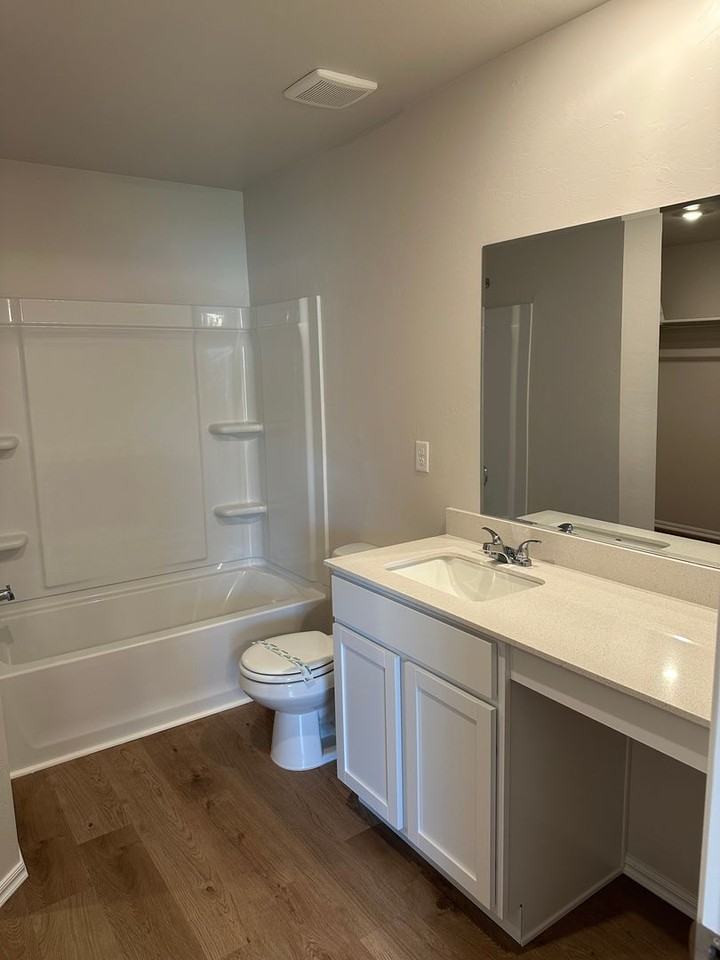 3513 Peter Street - Photo 6 of 22