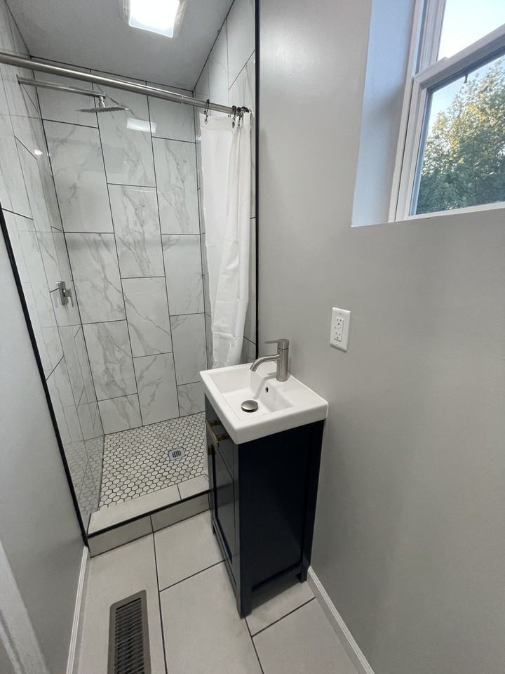 4522 E Washington St #2 - Photo 6 of 13