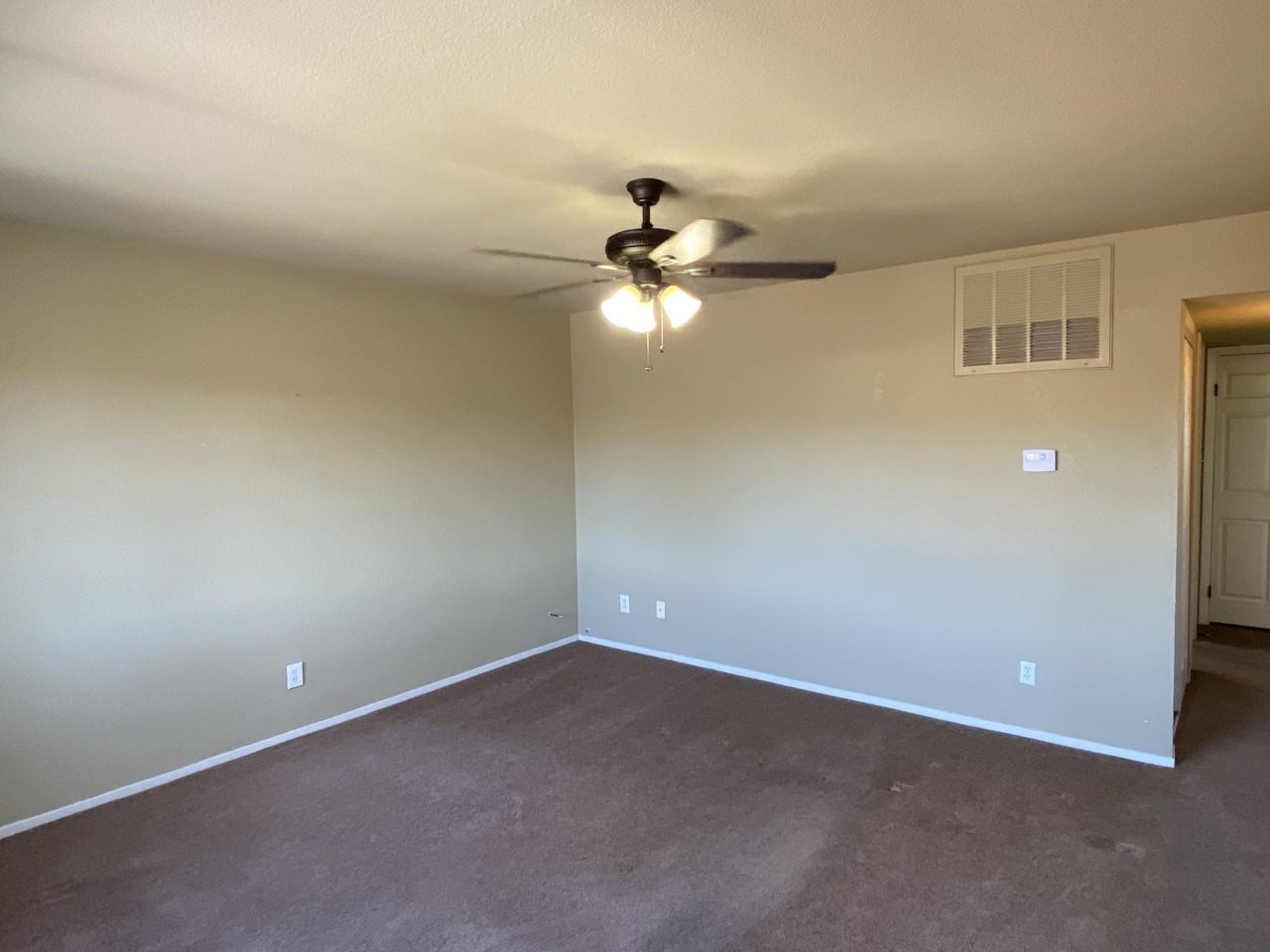 2084 Riviera Blvd #3 - Photo 3 of 4