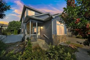 featured image of 2633 Clarion Ln