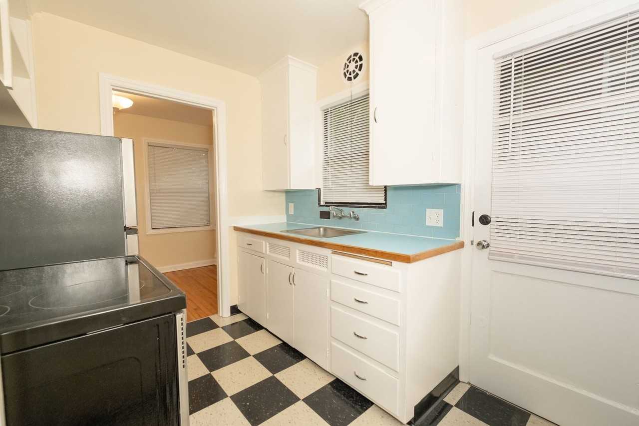 WALLACE PARK APARTMENTS (ETTI01) - Photo 3 of 50