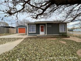3100 Redwood St - Photo 1 of 1