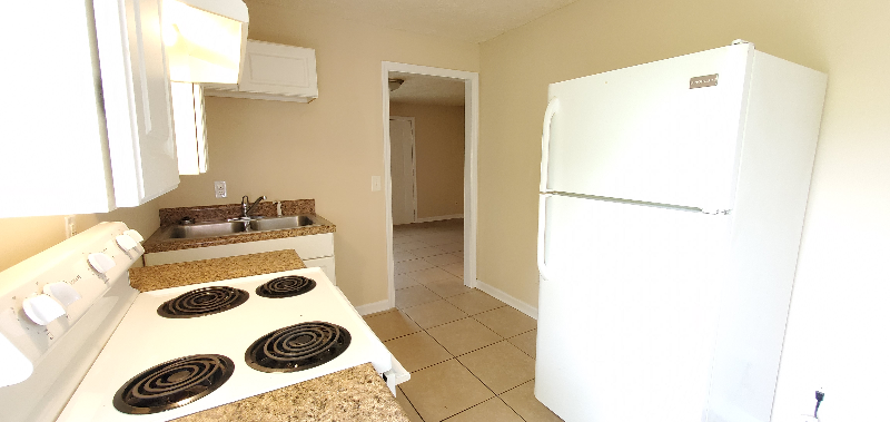 103 W 17th St #4 - Photo 2 of 13