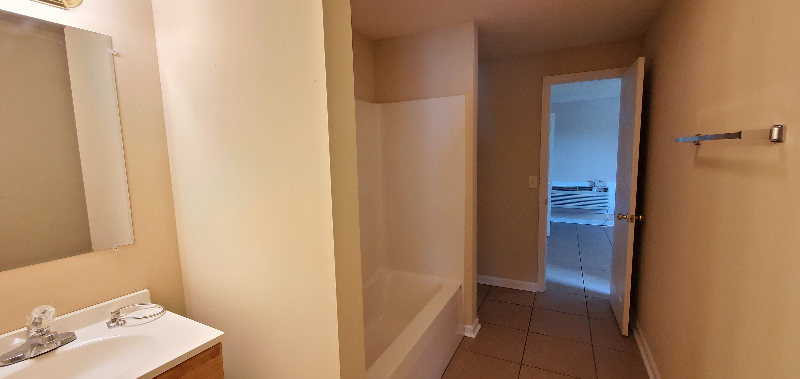 103 W 17th St #4 - Photo 7 of 13