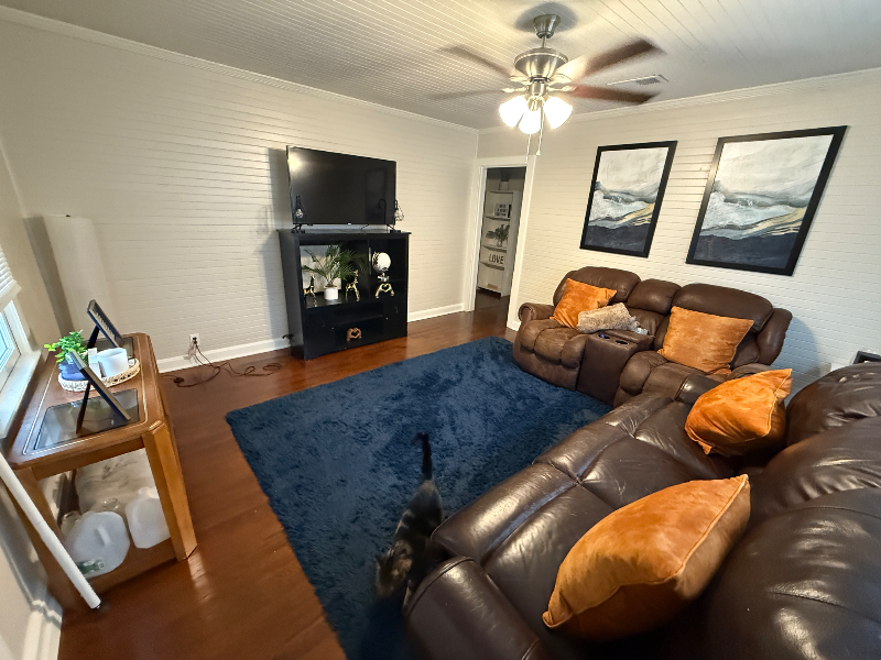 1754 Poplar St - Photo 3 of 18