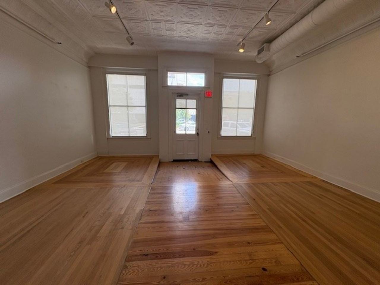 576 Mulberry St - Photo 2 of 12