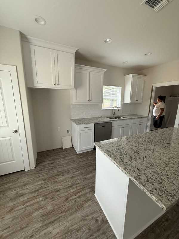 2623 Davidson Rd - Photo 2 of 16