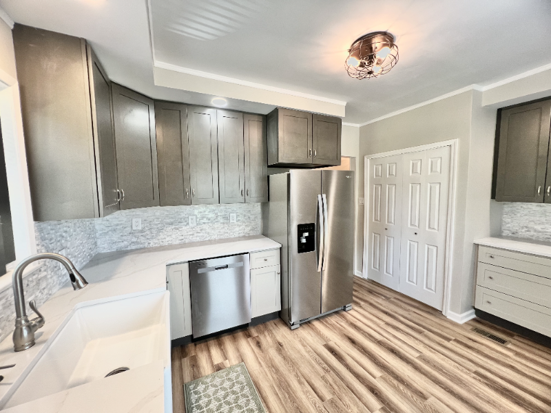 2101 Hoitt Ave - Photo 2 of 15