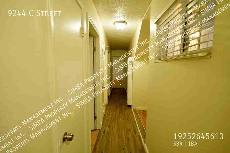 9244 C St - Photo 3 of 12