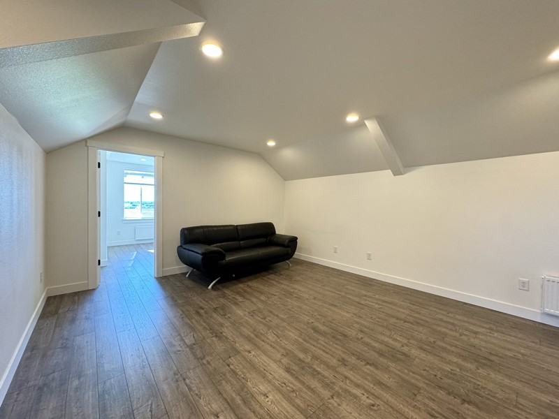 1 Graveline Rd - Photo 3 of 20