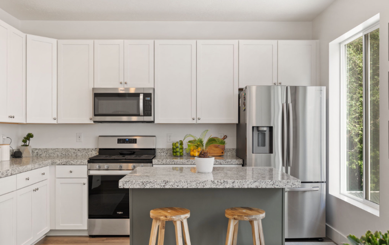 4713 S Hillhouse Cv #103 - Photo 2 of 12