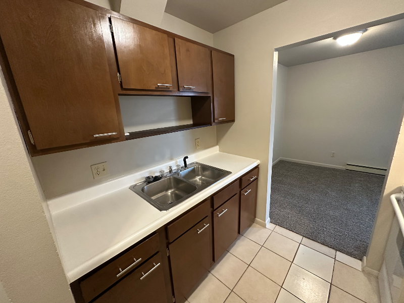 1520 Spruce Ave #10-6 - Photo 6 of 14