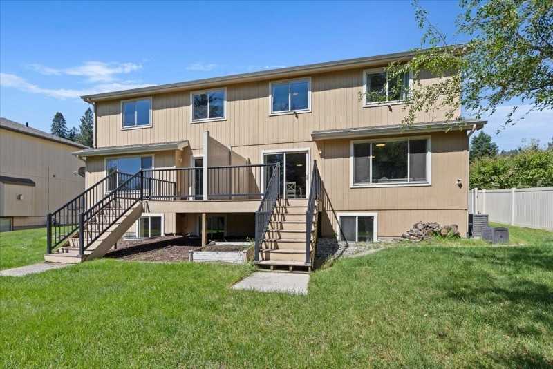 9308 North Mountain Lane - Photo 2 of 12