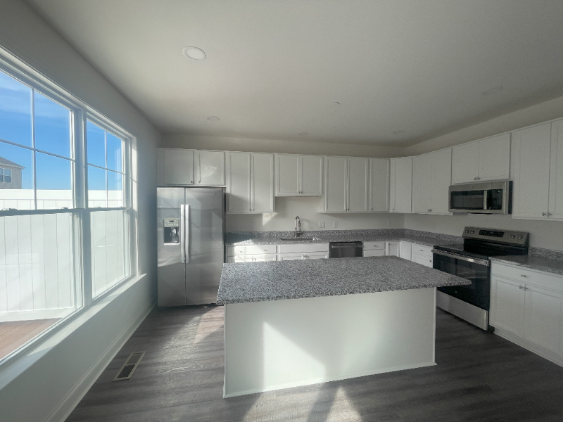 247 Jessica Lyn Ave - Photo 3 of 19