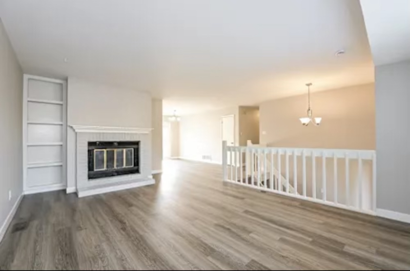 8458 95Th Ellis 32Rd St #1 - Photo 2 of 14