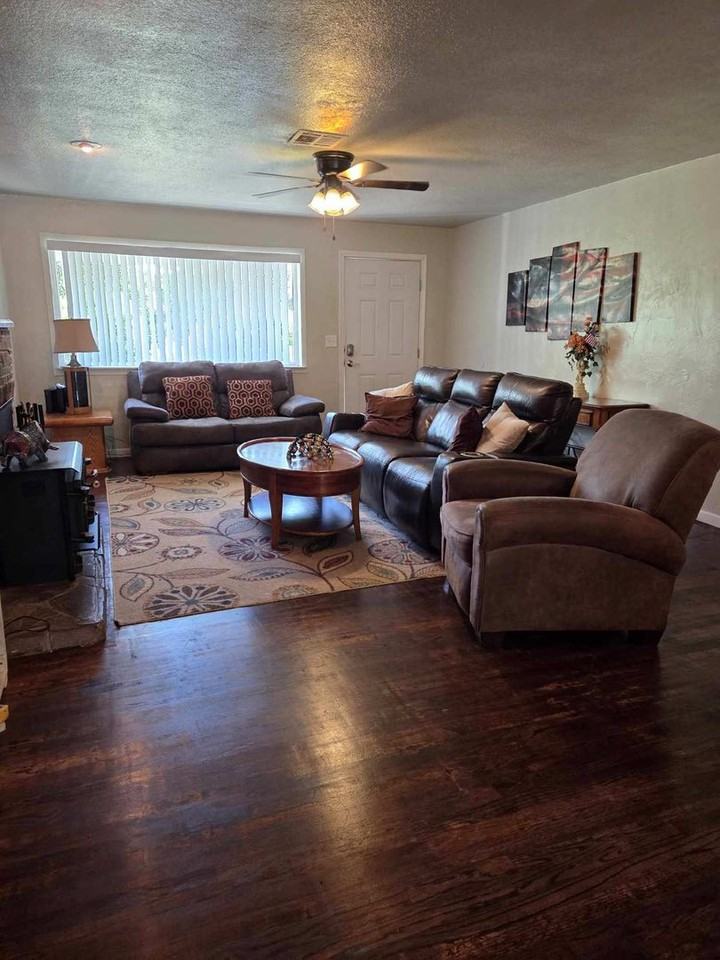 3910 Churn Creek Rd - Photo 6 of 23