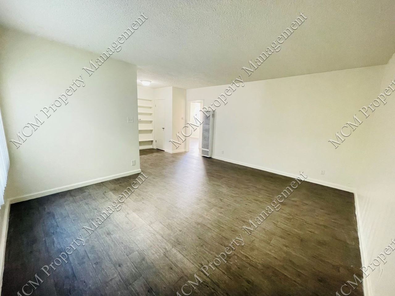 992-HOMESIDE - Photo 2 of 21