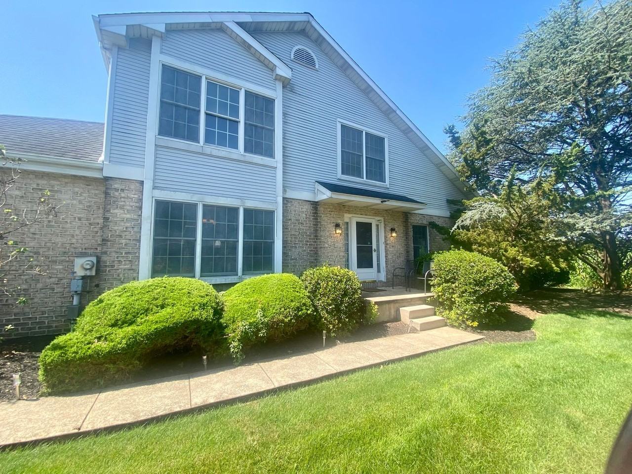 117 Stone Hedge Ct - Photo 2 of 15