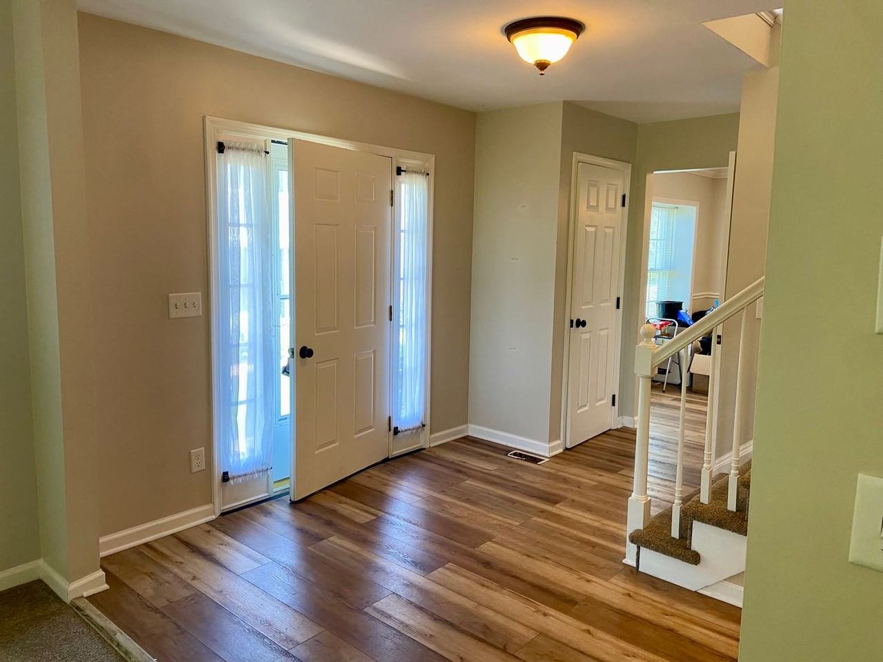 117 Stone Hedge Ct - Photo 3 of 15