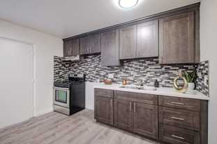 7800 Athens Circle - Photo 1 of 1