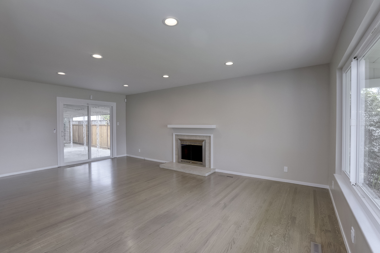 2246 Kent St - Photo 3 of 27